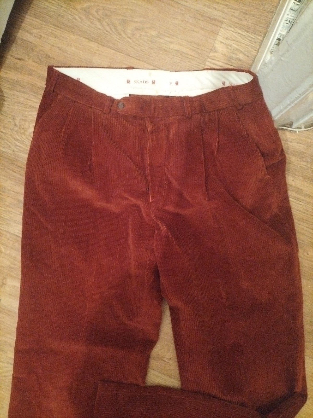 Mens Skads Size 36L Rust Coderoy Trousers