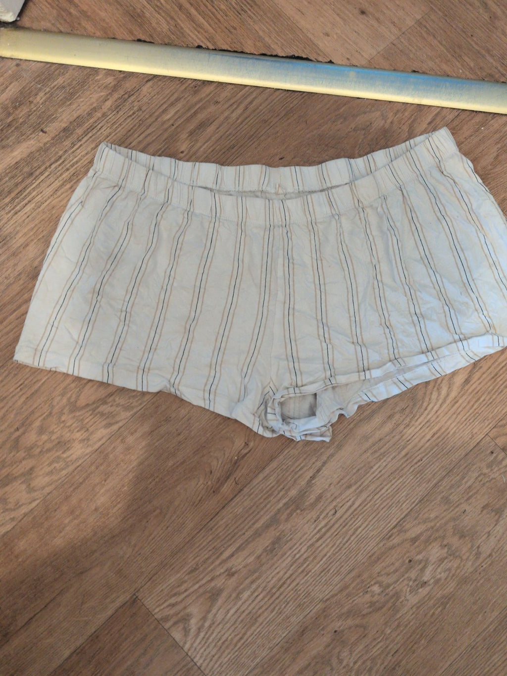 Primark 14-16 White Stripe Elasticated Pyjama Sleep Shorts