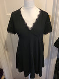Ladies Pins And Needles Size Medium Black V Neck Dress