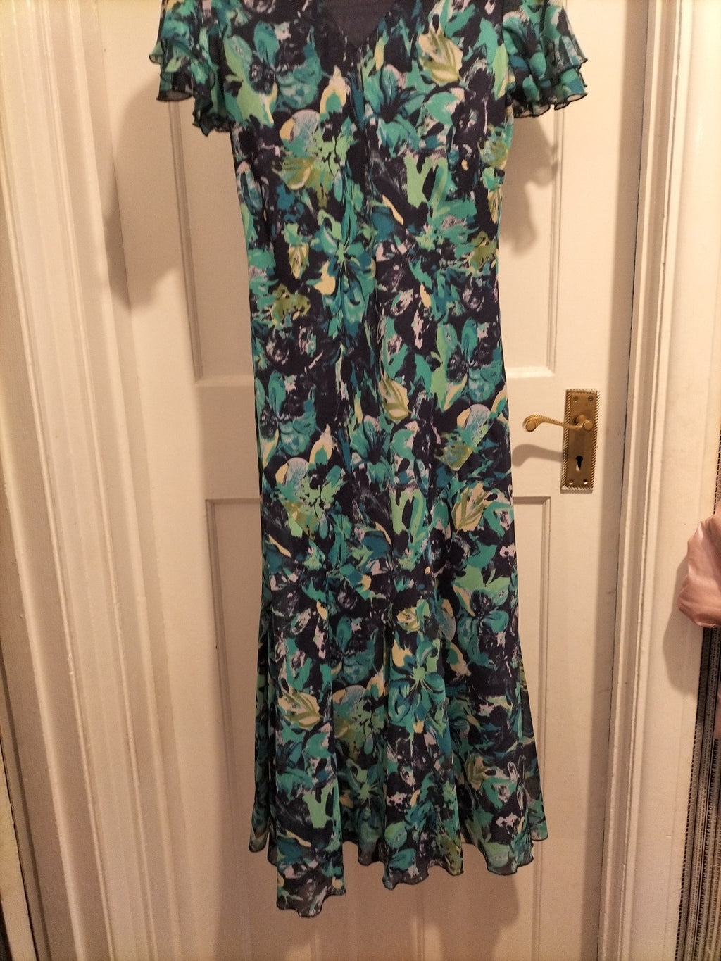 Ladies Size 10-12 Navy/Green Lined Floral Short Sleeved Long Dress