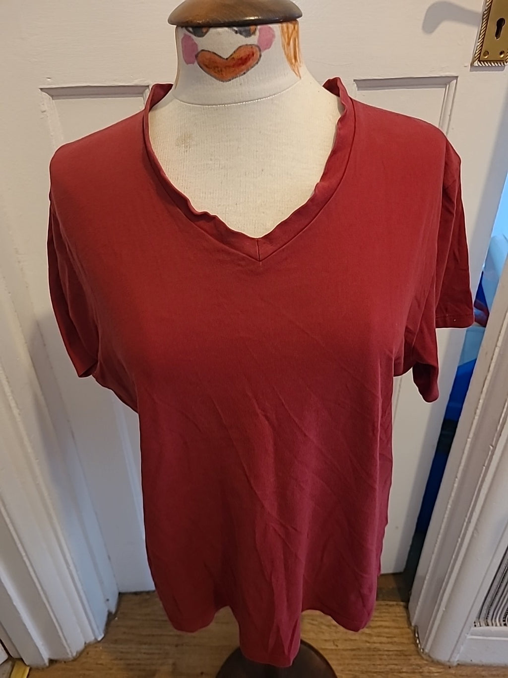 Mens Morley Size Medium Red Short Sleeved V Neck Tshirt