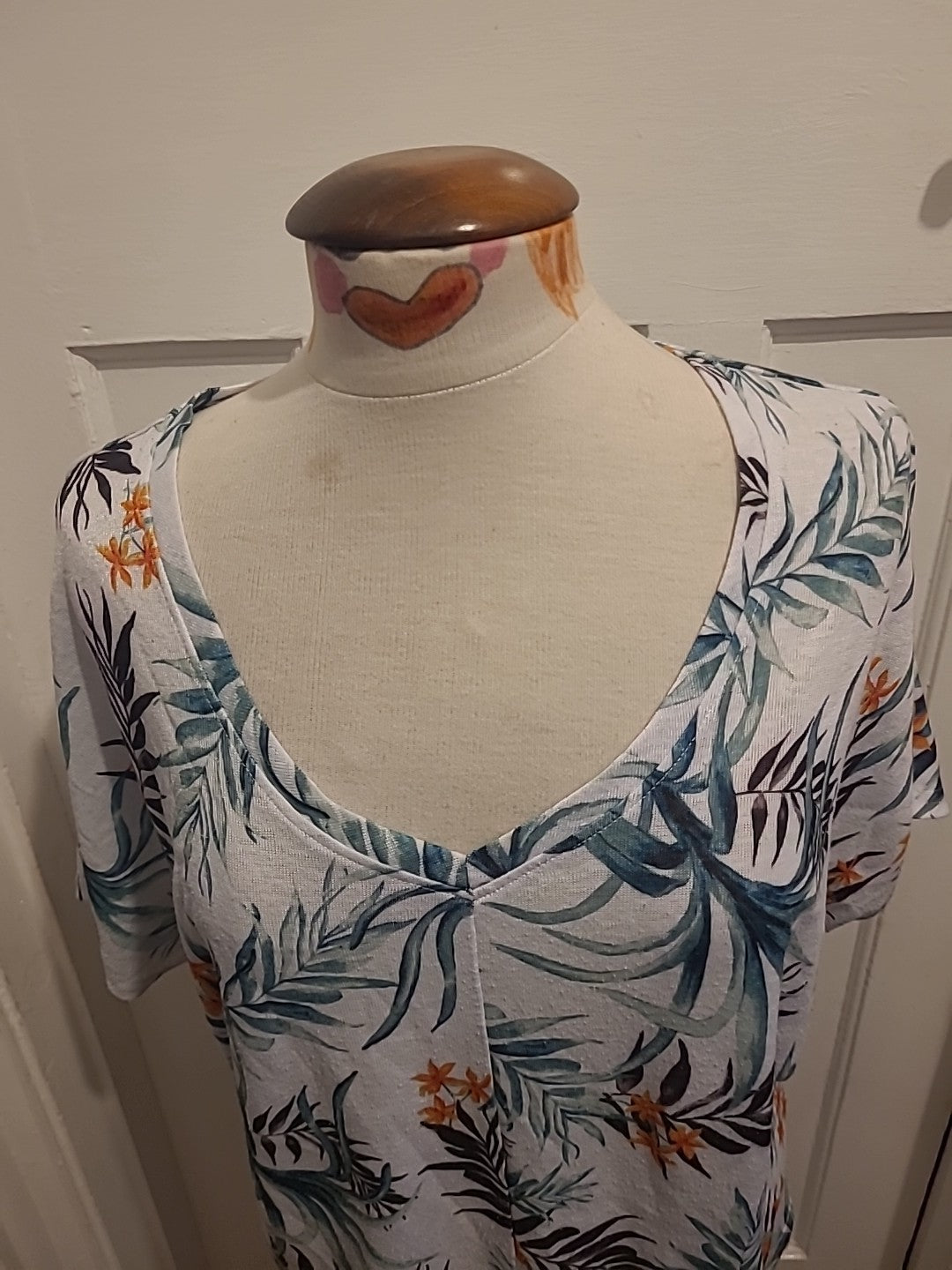 Ladies George Size 16 Multi Coloured Floral Short Sleeve Blouse
