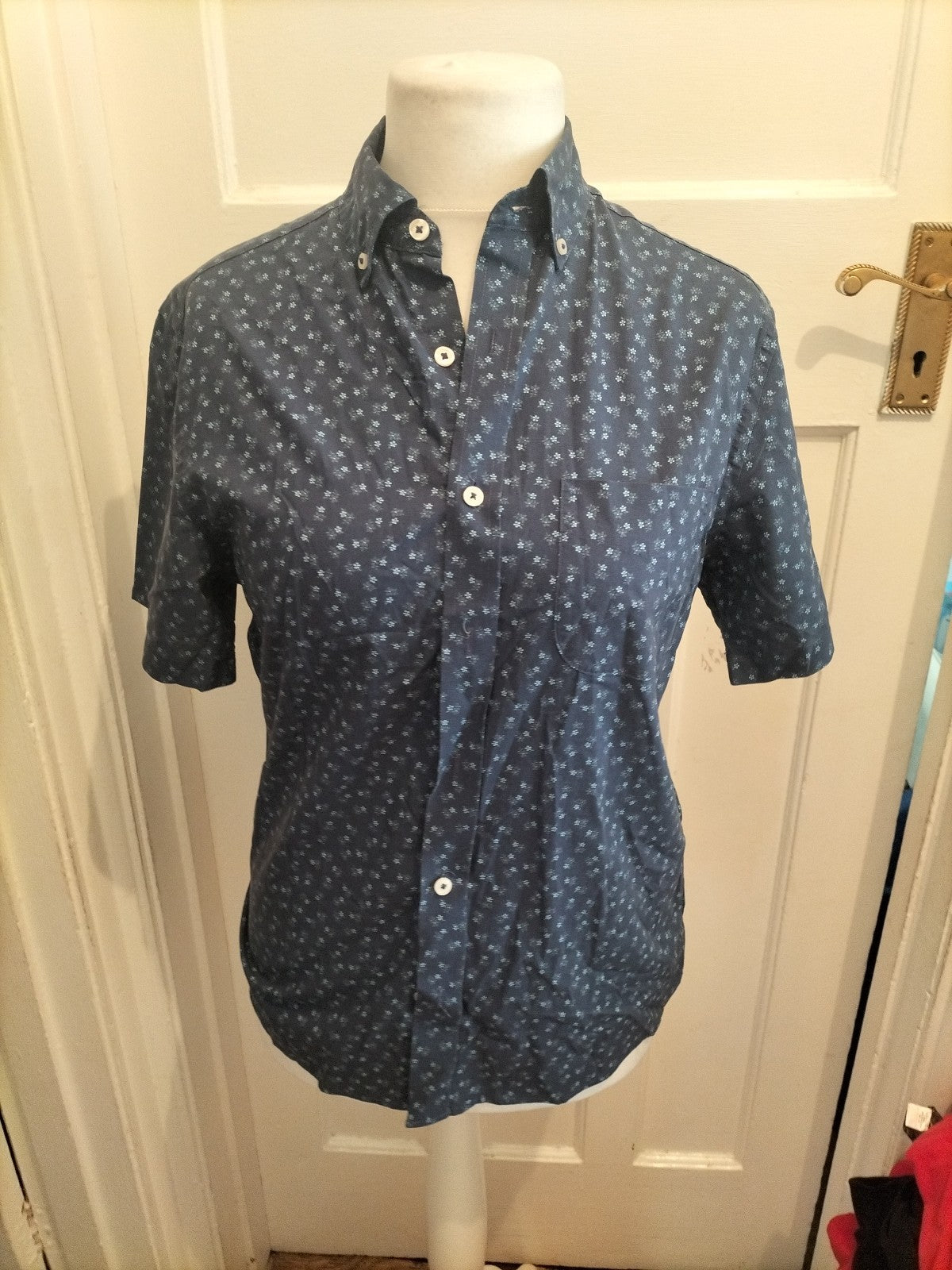 Mens Charles Tyrwhitt Size Small Slim Fit Navy Patterned Shirt