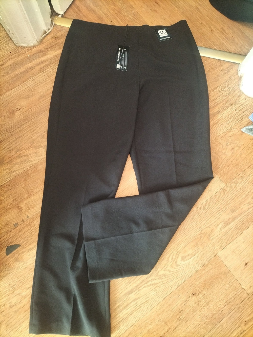 Brand New Debenhams 16 Black Straight Leg Trousers