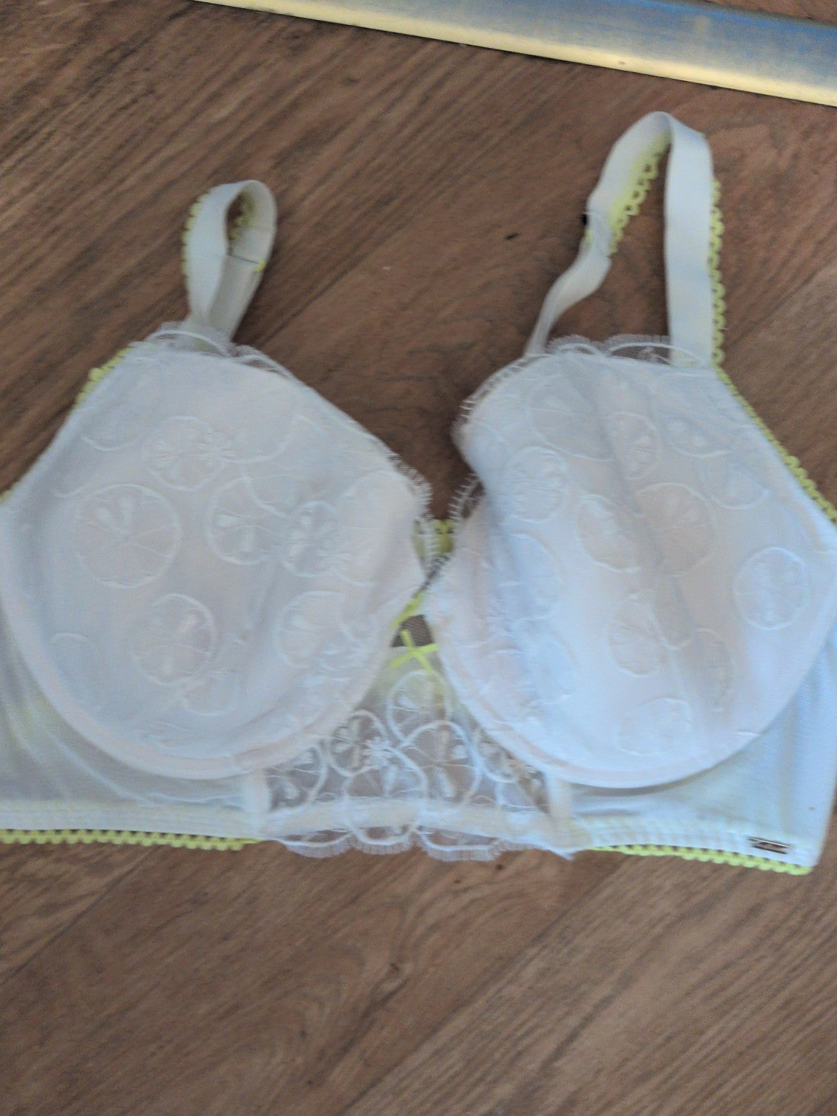 George 42DD White And Lemon Padded And Wired Bra