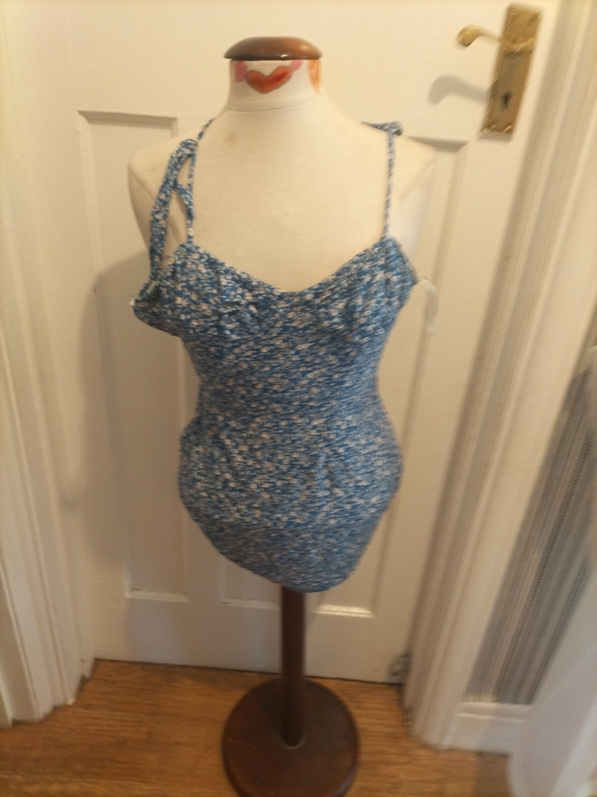 Ladies Shein Size Small Blue/White Sleeveless Blouse