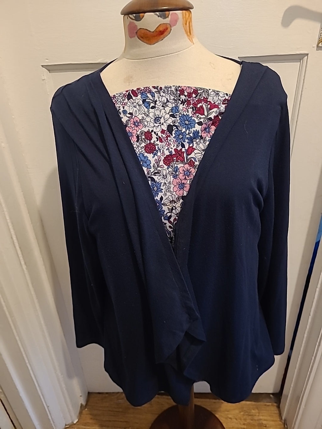 Ladies Cerulean Size XL Navy Floral Long Sleeved Blouse