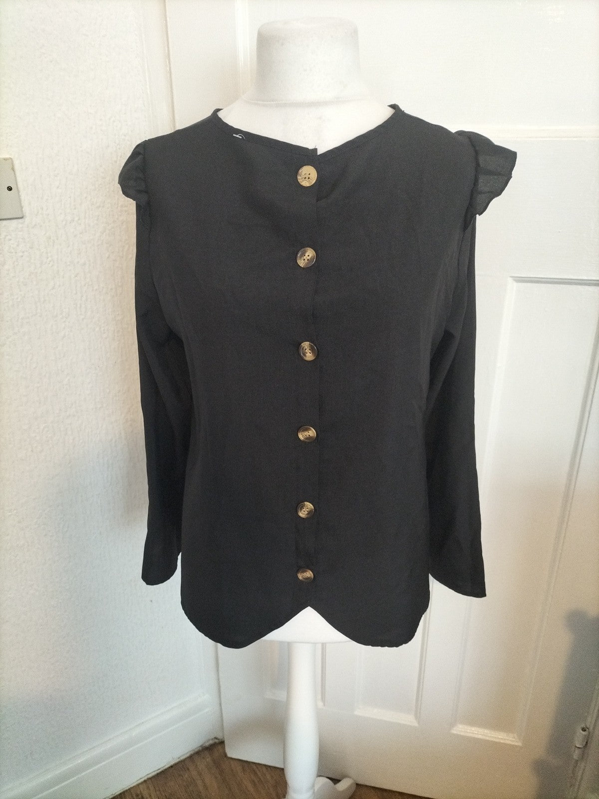 Ladies Size L Black Buttoned Long Sleeved Scoop Blouse