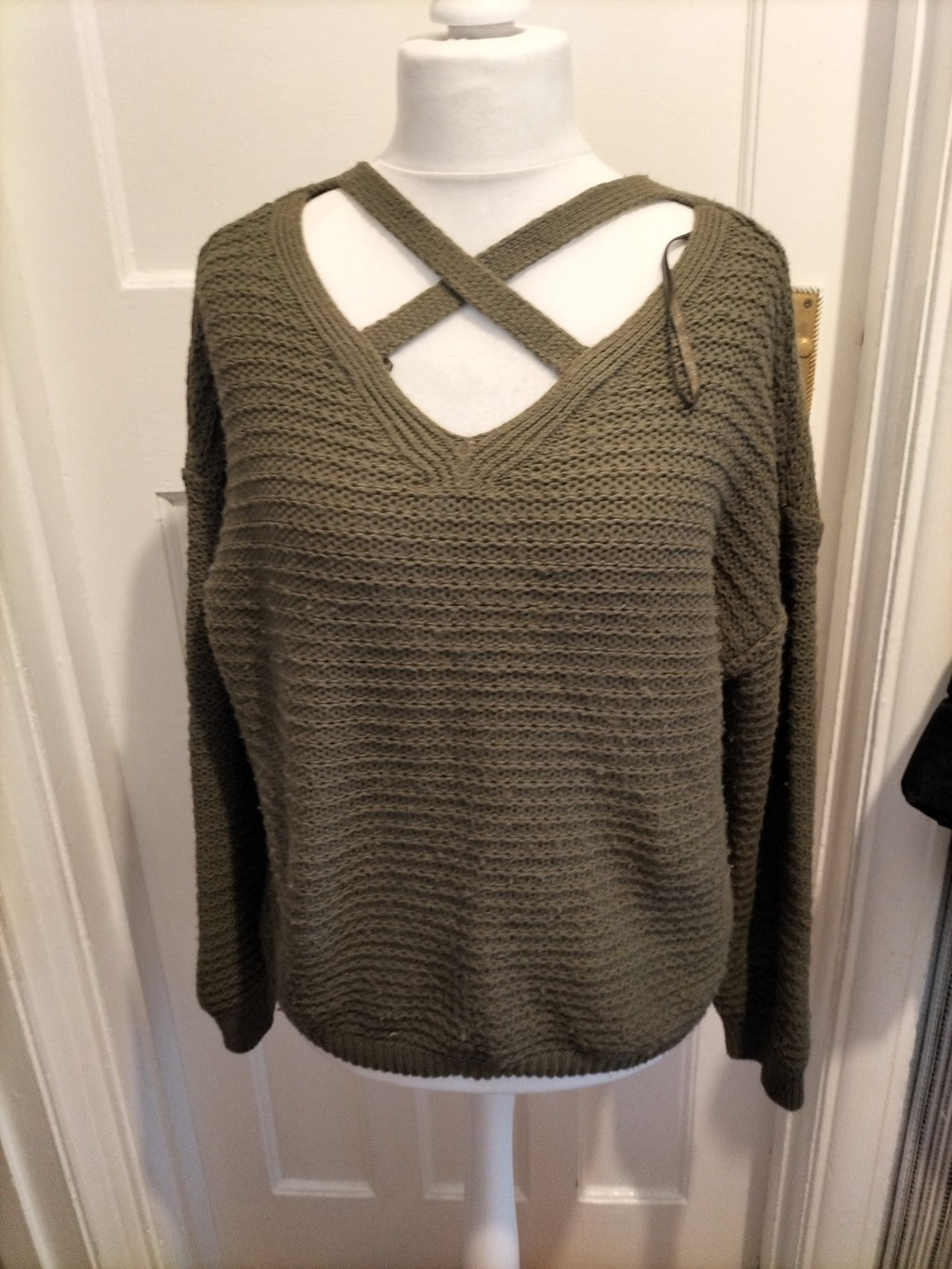 Ladies Primark Size Large 14-16 Deep Khaki V Neck Long Sleeved Jumper