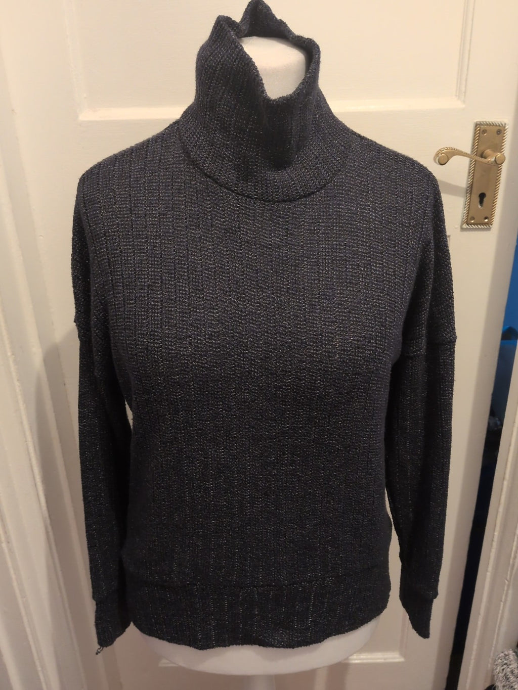 Ladies Topshop Size 6 Navy Long Sleeved Longline Jumper