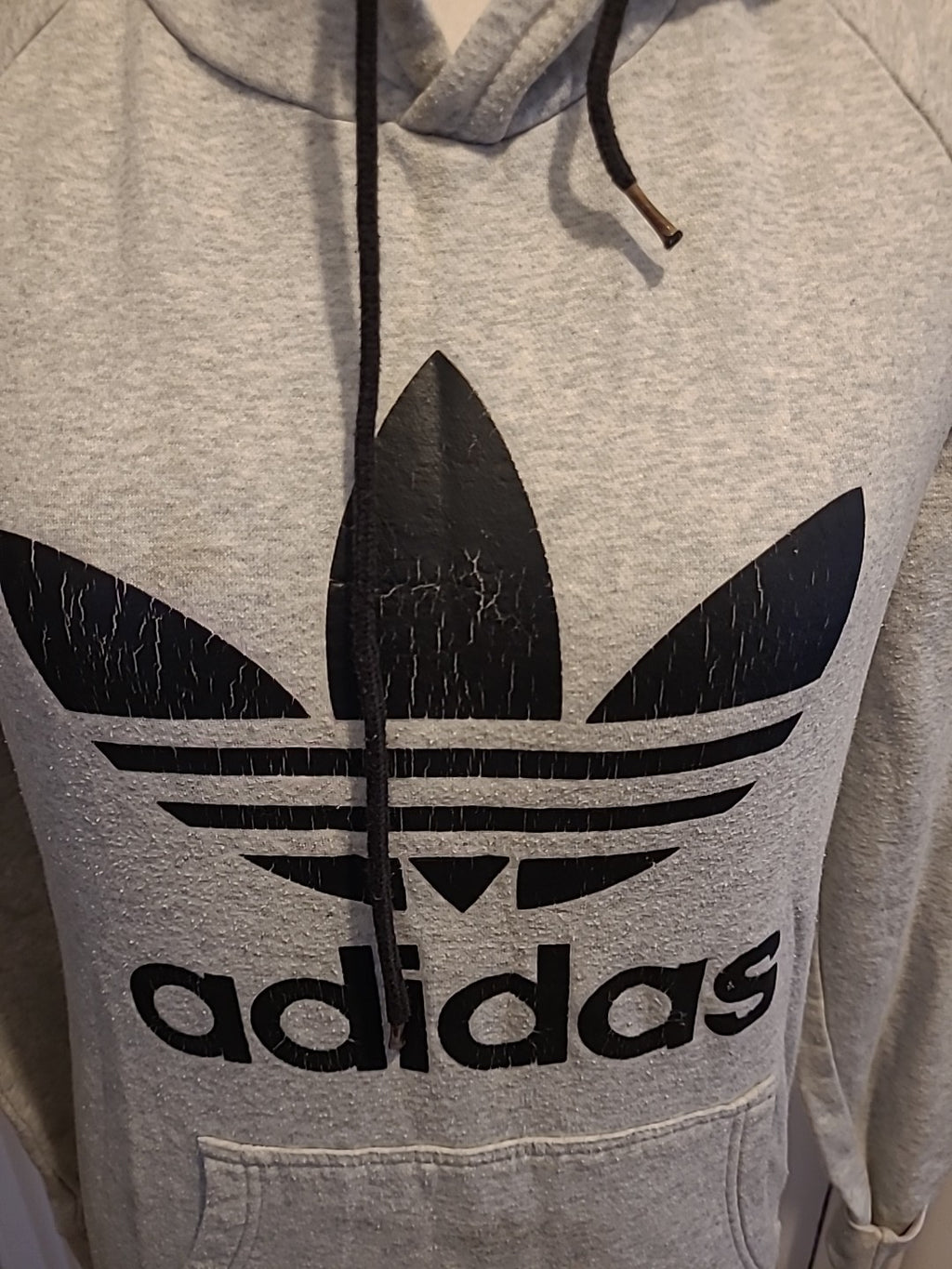 Mens Adidas Size Medium Grey Print Hoodie(Cracking)