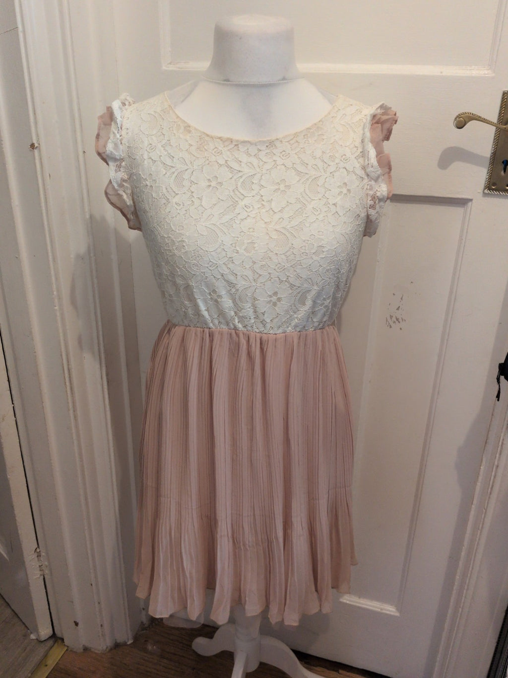 Absolutely & Faith Large Cream And Beige Lined Sleeveless Dress