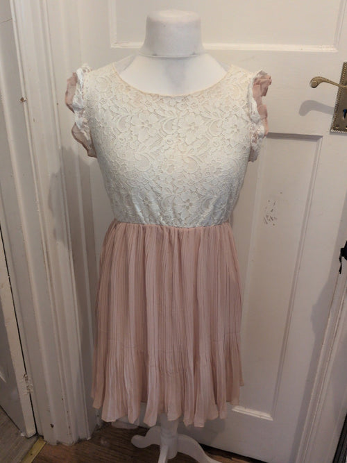 Absolutely & Faith Large Cream And Beige Lined Sleeveless Dress