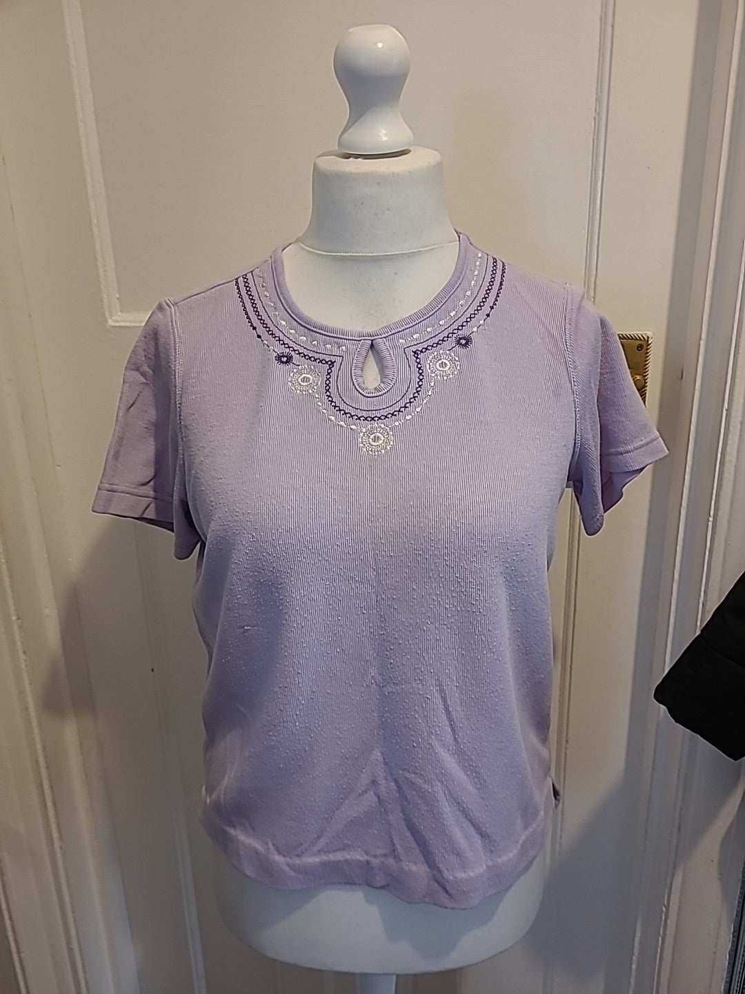Ladies BM Size Small Lilac Short Sleeved Blouse