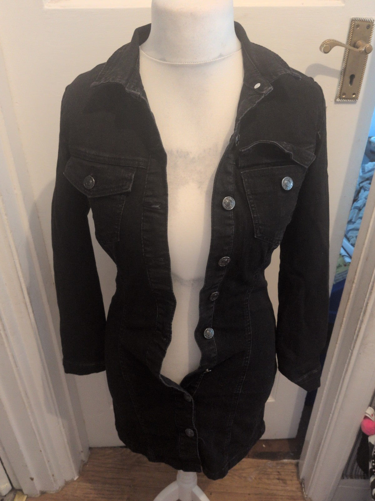 Ladies Denim&Co Size 10 Black Collared Long Sleeve Knee Length Dress