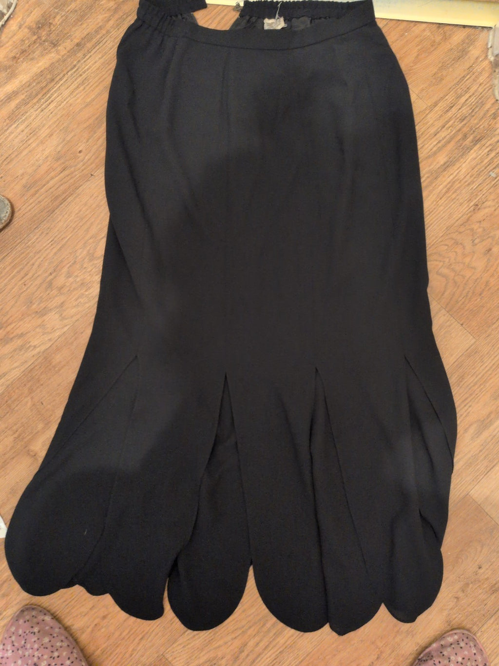 Frank Usher 14 Black Lined Elasticated Skirt