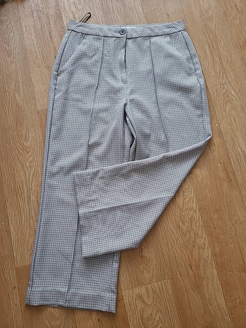 Ladies Primark Size 14 Black/White/Grey Patterned Trousers