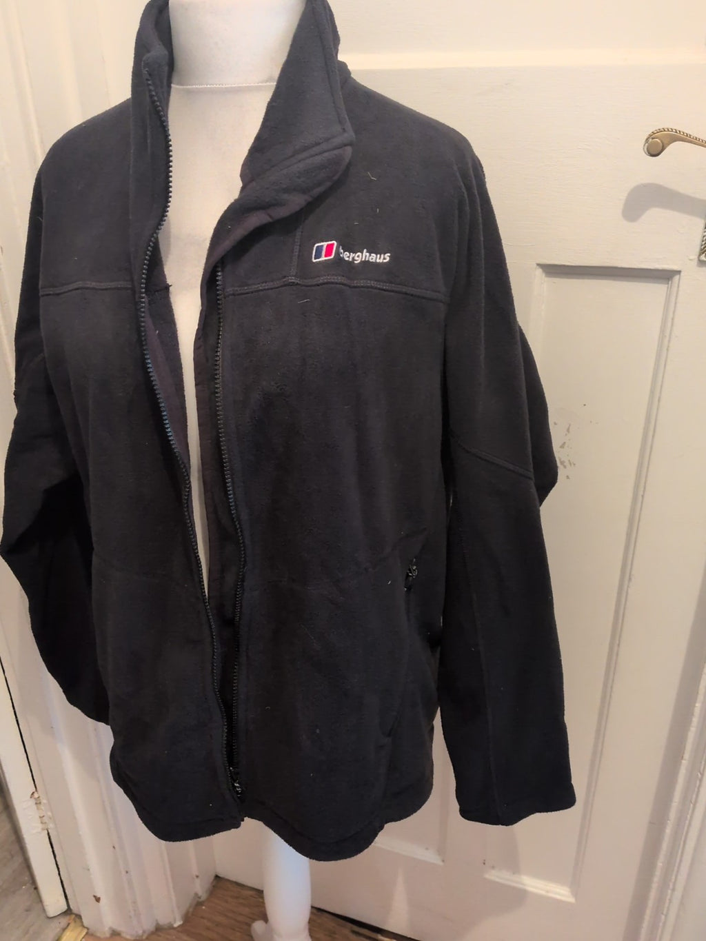 Berghaus Large Black Full Zip Jumper
