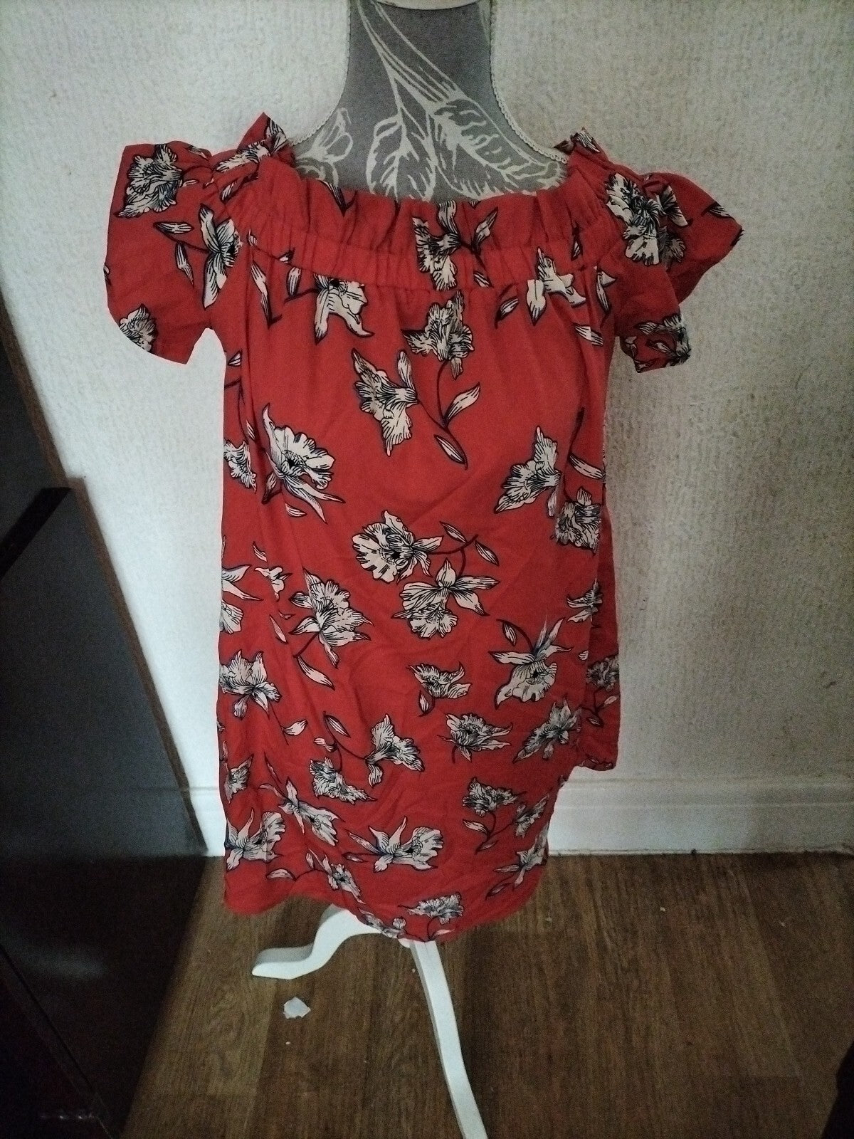 Ladies Primark Size 12 Red Floral Wode Neck Dress