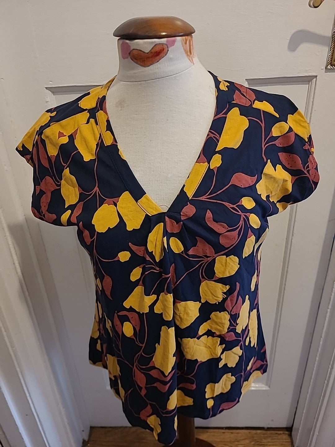 Ladies Brakeburn Size 8 Orange/Navy Floral Short Sleeved Blouse
