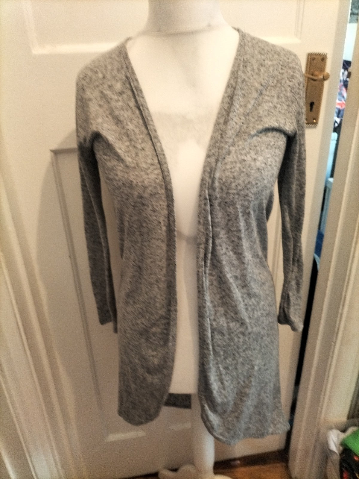 Ladies Fashion Originals Size 8 Grey Flecked Lightweight Cardigan Open