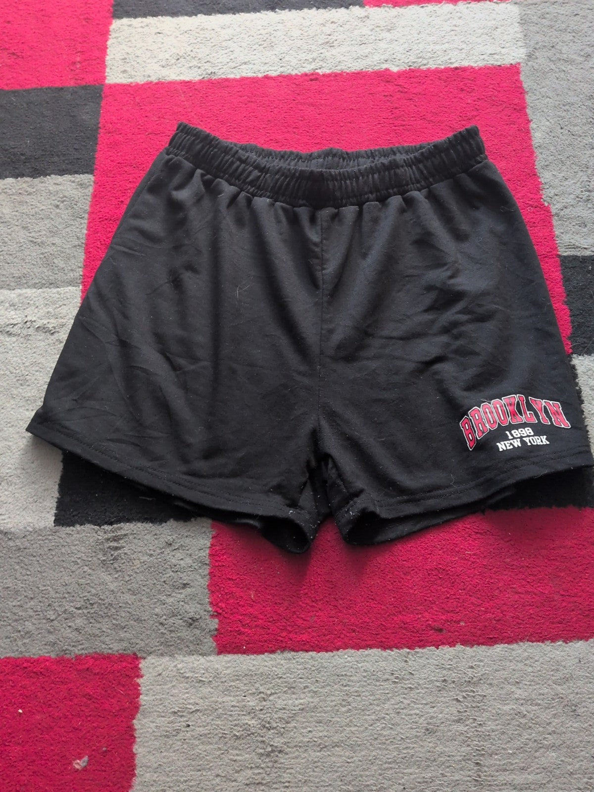 Ladies Shein Size Large Black Shorts