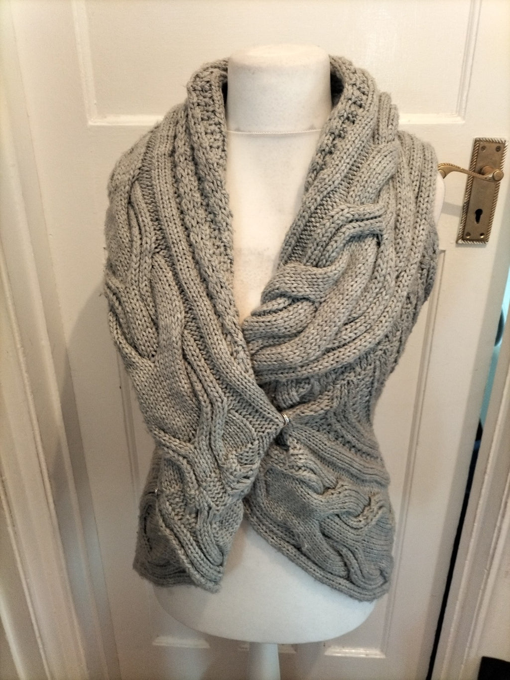 Ladies George Size Grey Knit Long Sleeved Cardigan With Collar