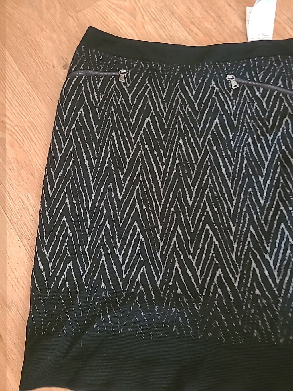 Ladies Gerry Weber Size 12 Black Grey Lined Skirt