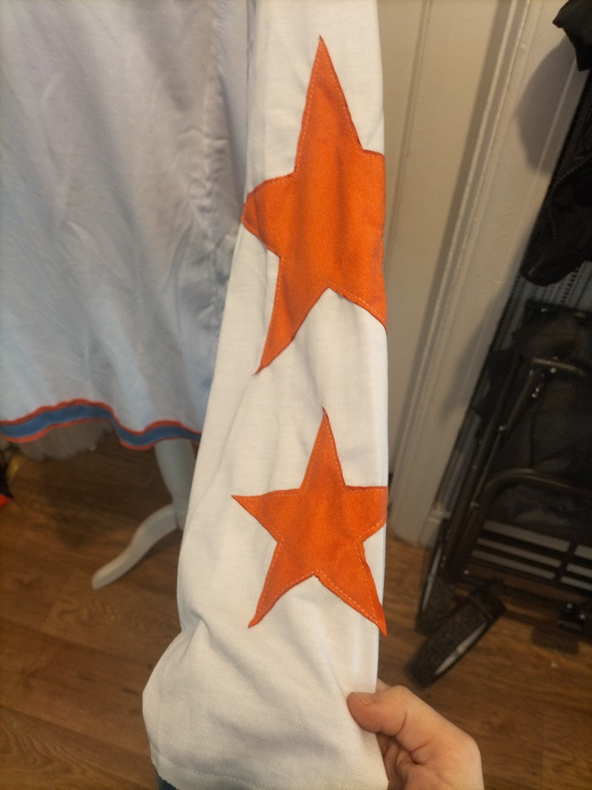 Ladies Size 2XL White Star Long Sleeved Tshirt