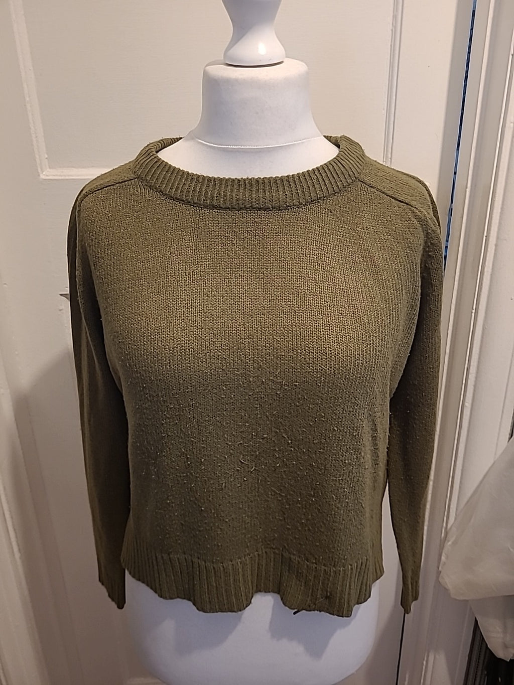 Ladies Divided Size M Khaki Long Sleeved Jumper Bobbling