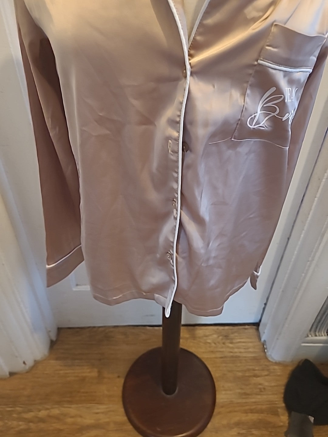 Ladies Inthestyle Size 6 Gold Bride Team Silky Night Shirt