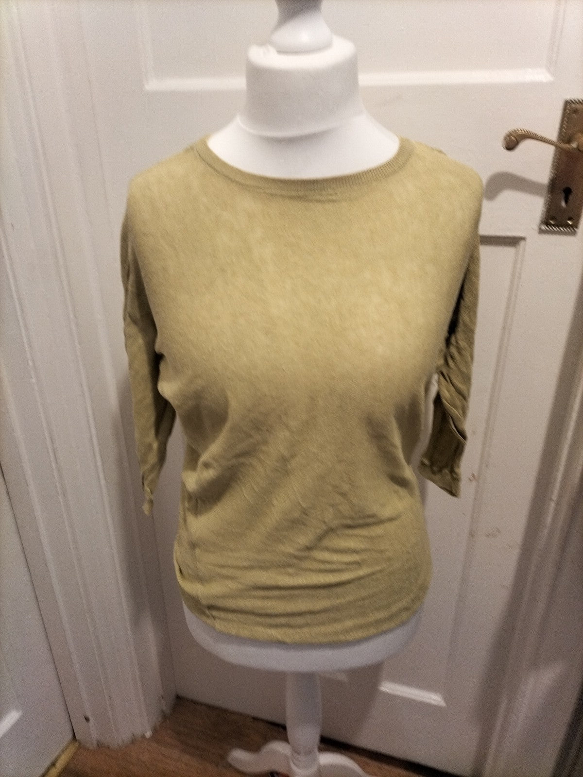 Ladies Braintree Size Medium Mustard Long Sleeved Tshirt