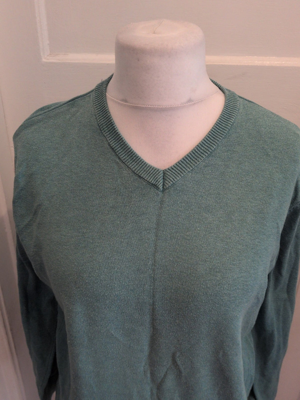Tu Medium Sea Breeze V Neck Long Sleeve Pullover Jumper