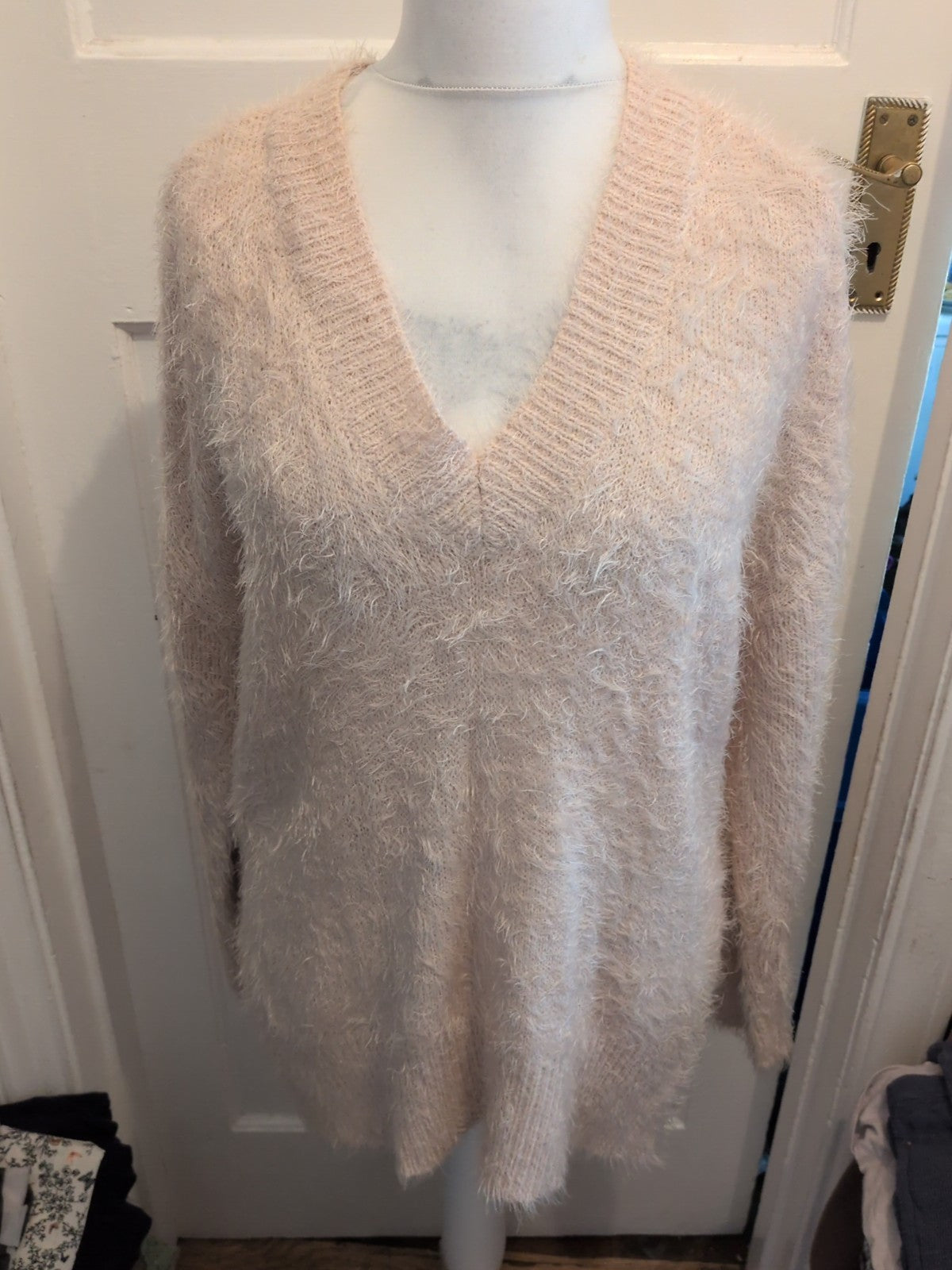 H&M Small Pale Pink Fluffy V Neck Jumper