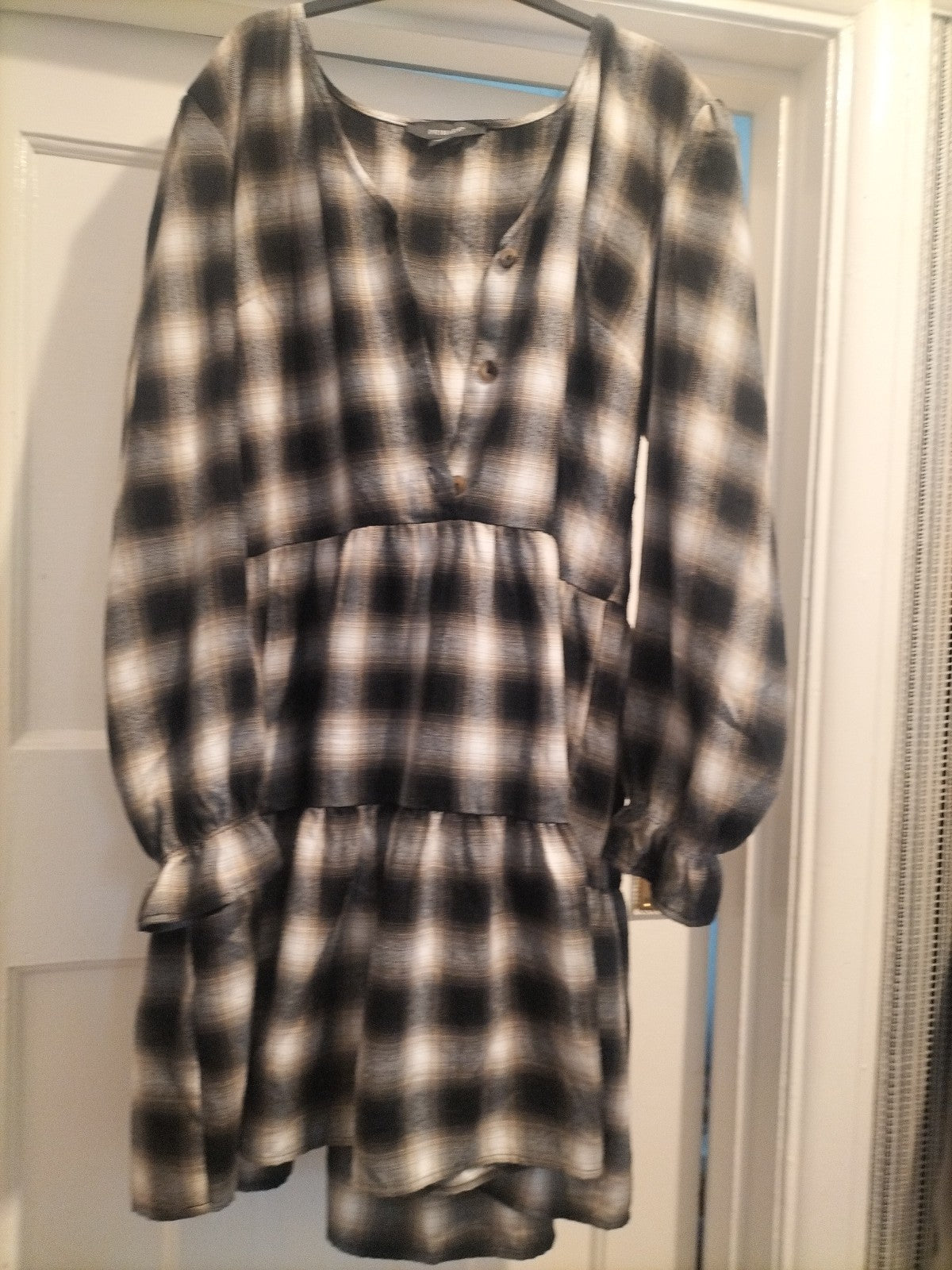 Ladies Primark Size 12 Black/Grey/White Buttoned Flare Dress