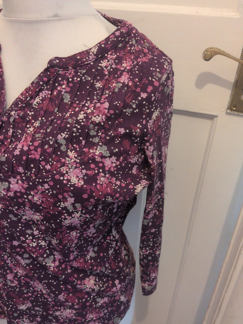 Ladies Purple Floral Top MAINE size 14 3/4 Sleeve Free Delivery
