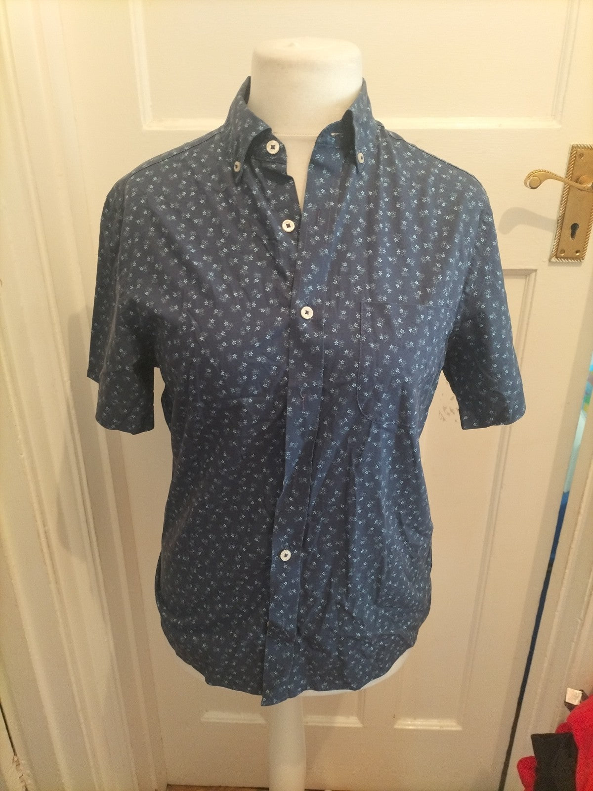 Mens Charles Tyrwhitt Size Small Slim Fit Navy Patterned Shirt
