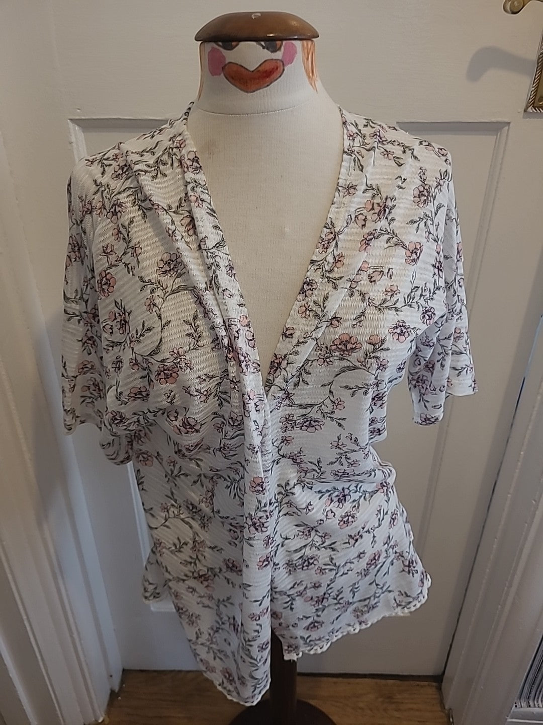 Ladies Dorothy Perkins Size Small Cream Floral Cardigan