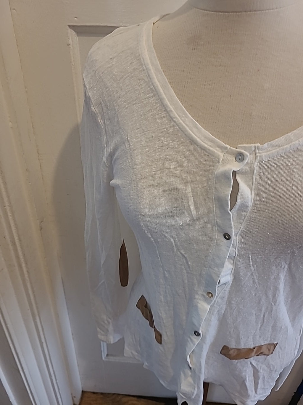 Ladies lady captain size medium white long sleeved cardigan