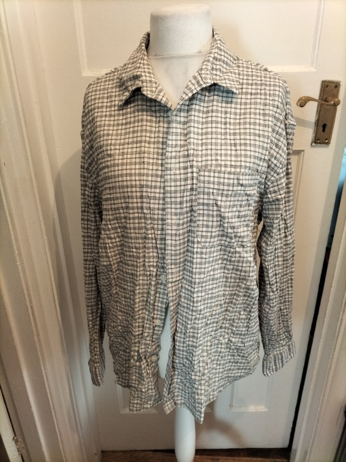 Mens H&M Size L Loose Fit Grey/Black/White Check Long Sleeved Shirt