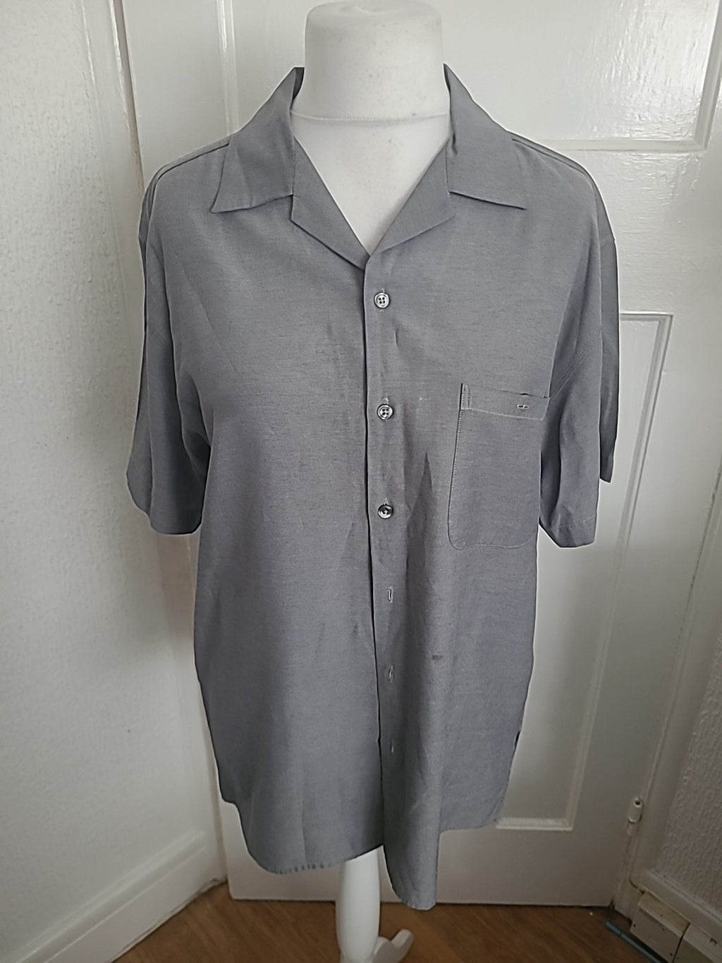 Mens Cedarwood State Size Large 41-43 Inch Chest Grey Short Sleeved Shirt