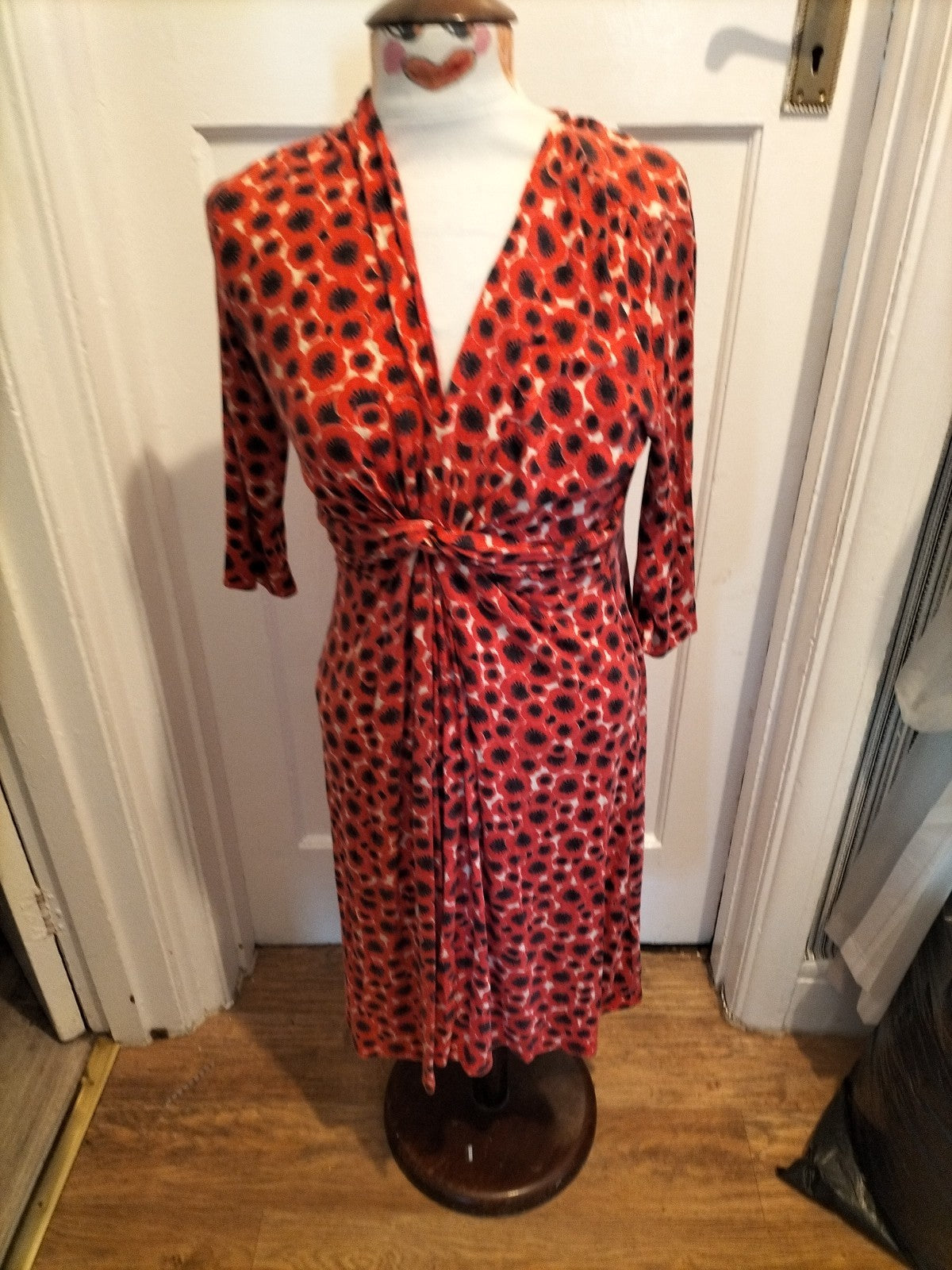 Ladies Phase Eight Size Medium Red With Black Pattern V Neck Dress