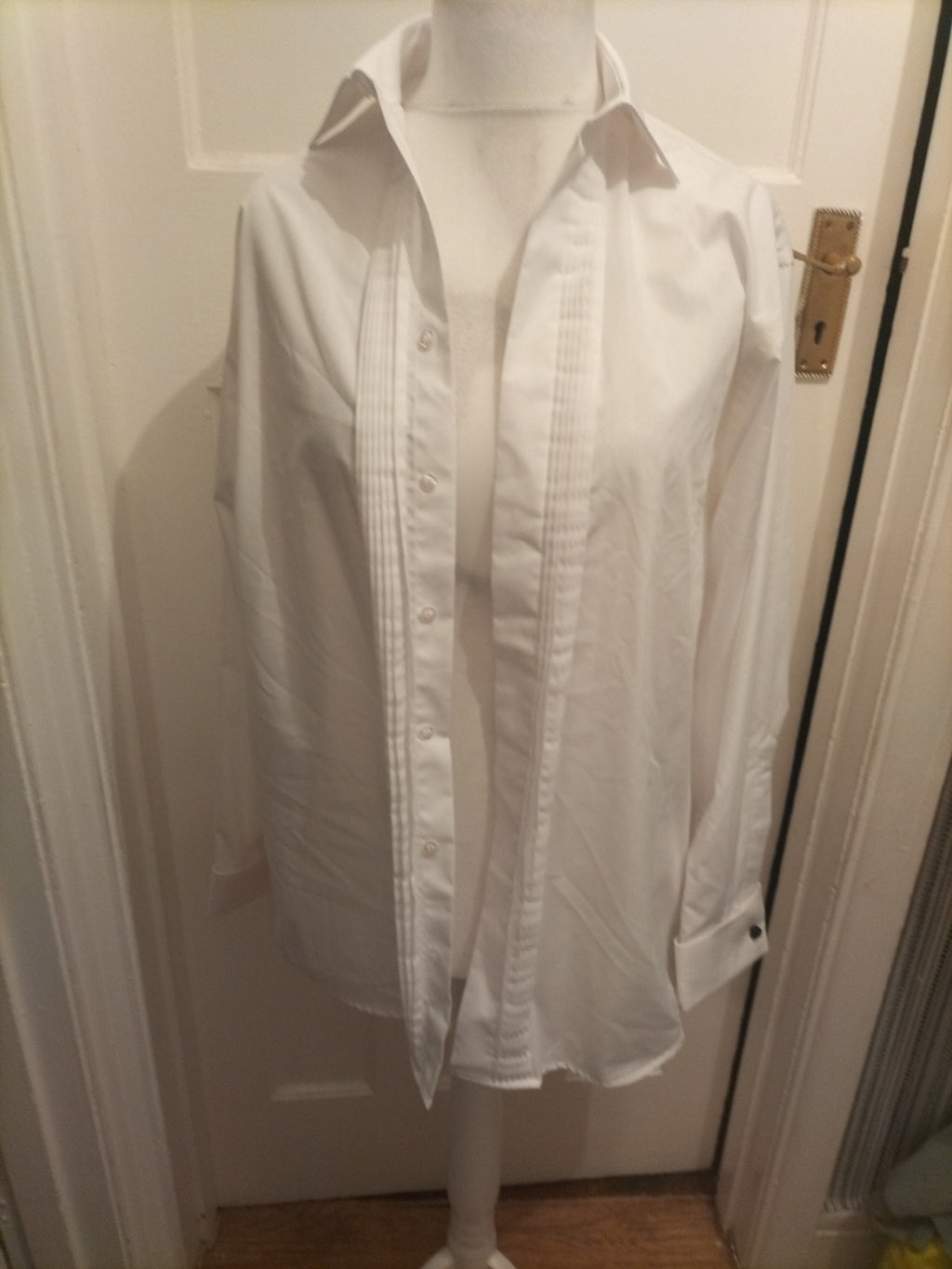 Mens BHS Size 15 White Long Sleeved Non Iron Pleat Shirt