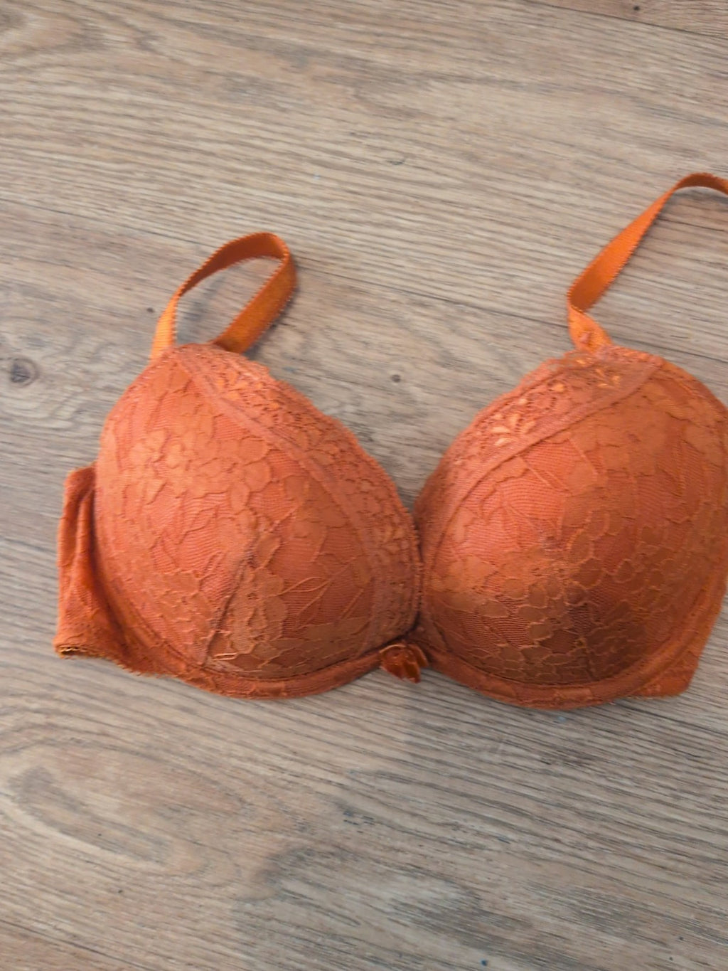 New Look 32C And Size 8 Orange Lace Bra And Pants