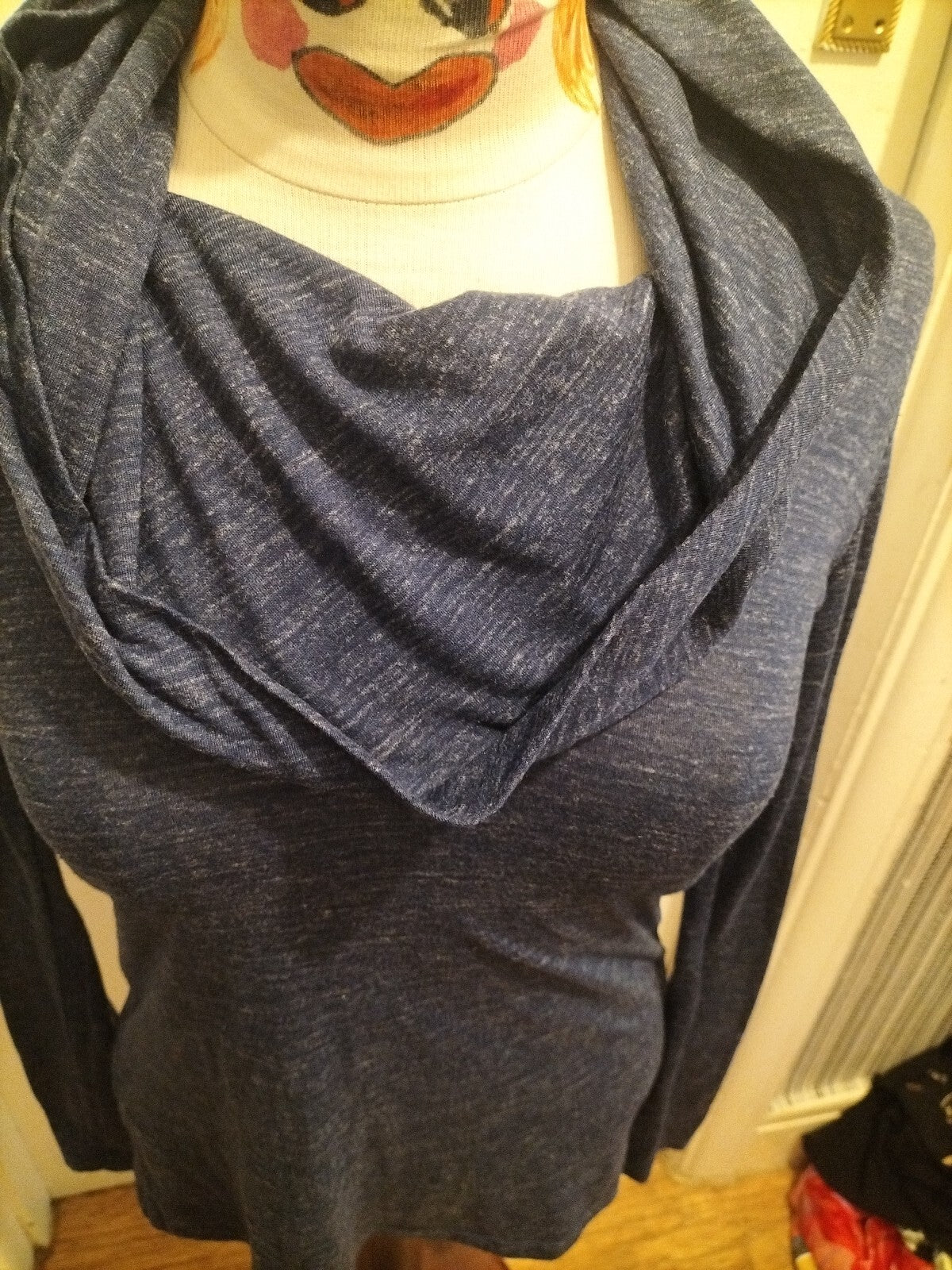 Ladies Gap Size Small Navy Blue Fleck Long Sleeved Roll Neck