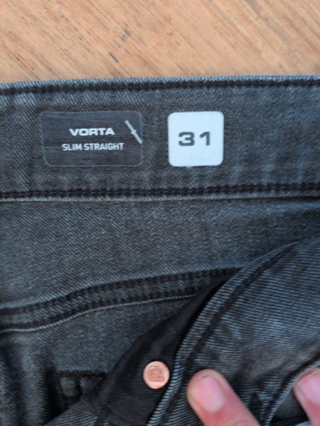 Vorta 31" Slim Straight Jeans