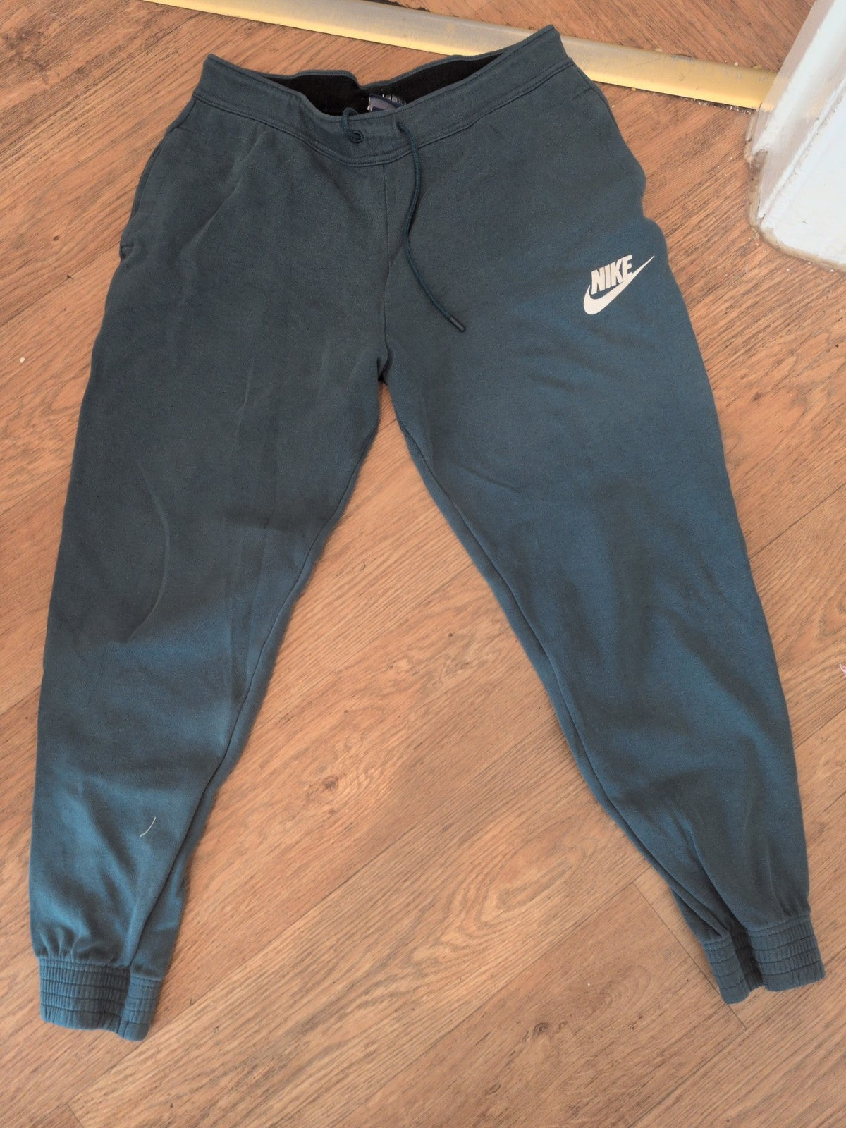 Nike Size Small Teal Jogger