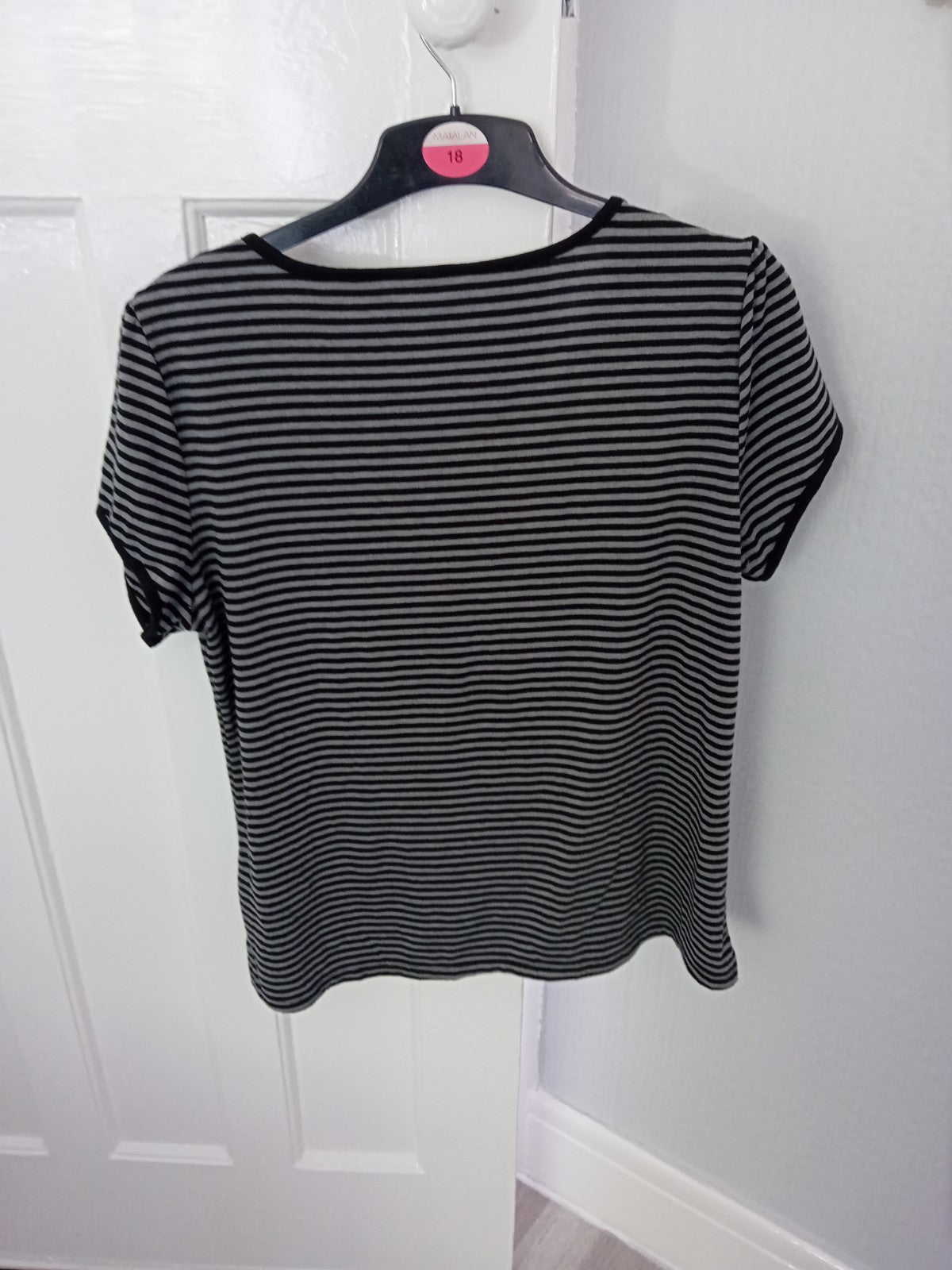 Ladies Epilogue Striped T.shirt Size 16 Free Delivery
