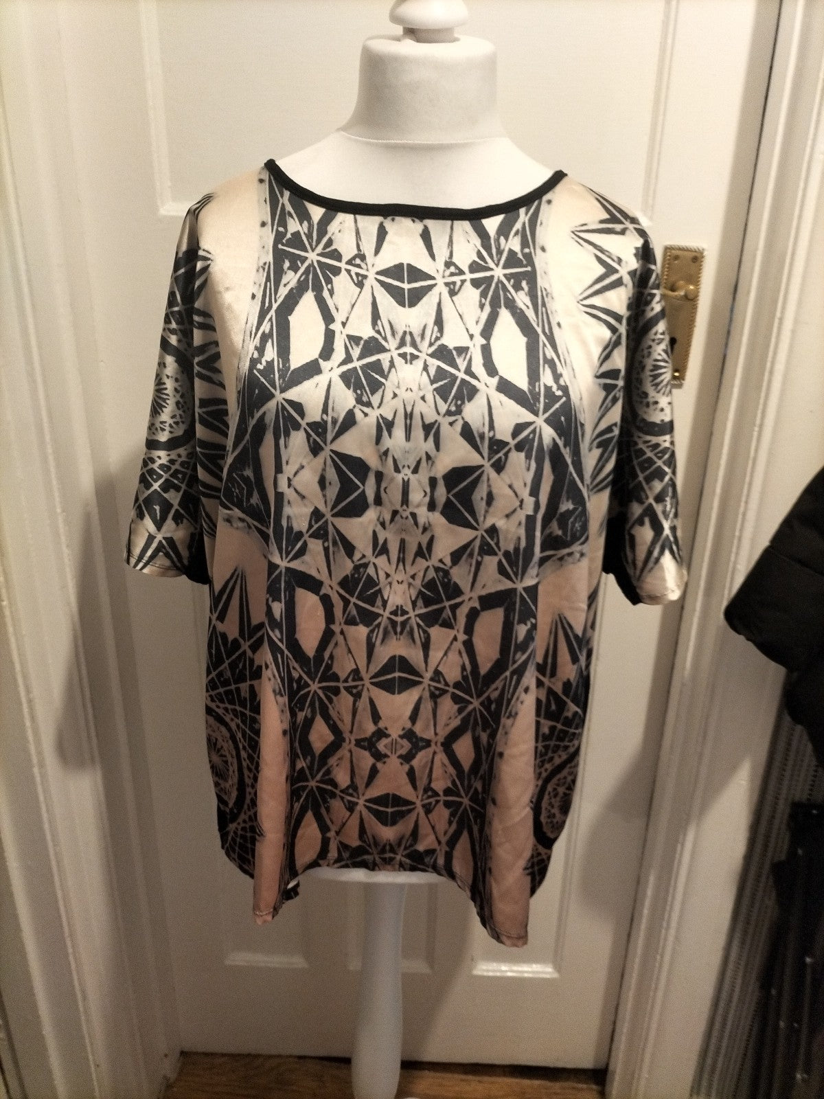 Ladies Peacocks Everyday Style Size 14 Multicoloured Short Sleeved Blouse