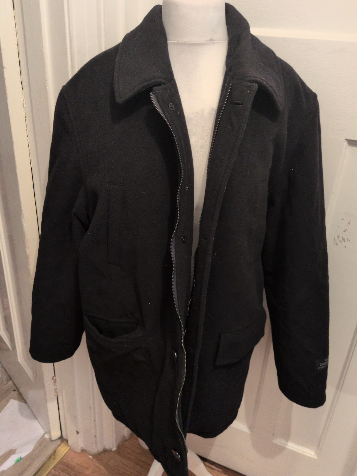 Carabou Large Black Lined Padded Feel Coat